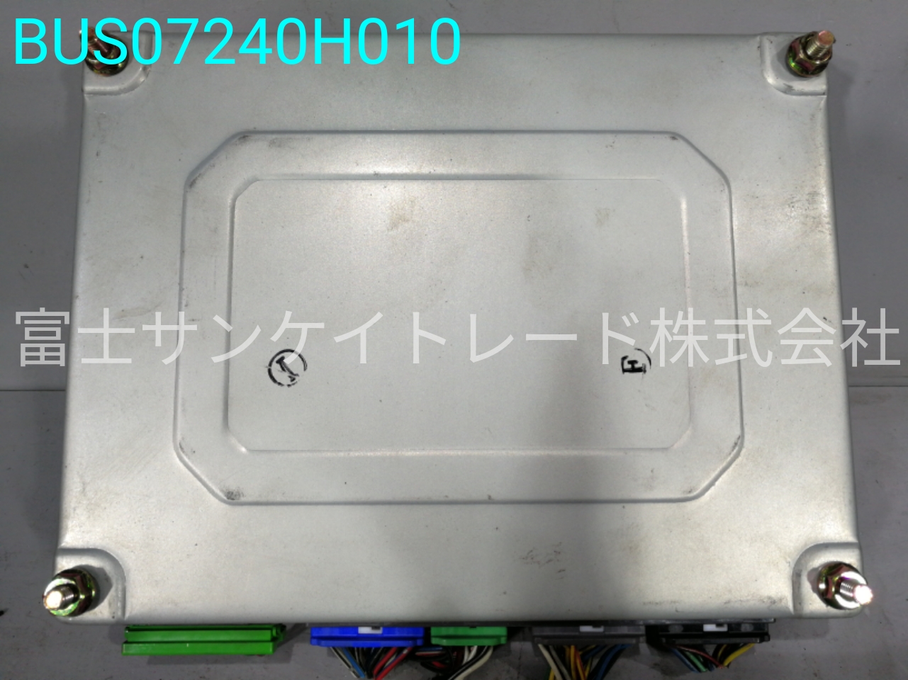 BUS07240H010