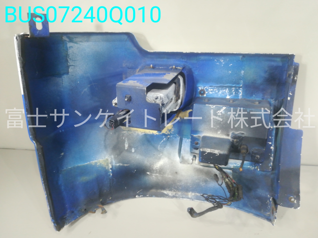 BUS07240Q010