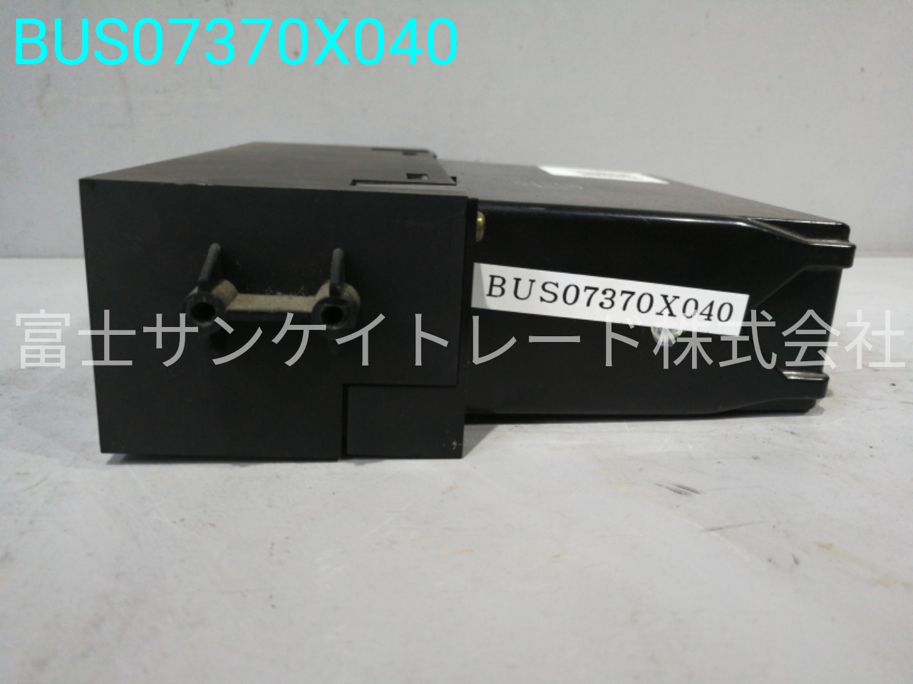 BUS07370X040