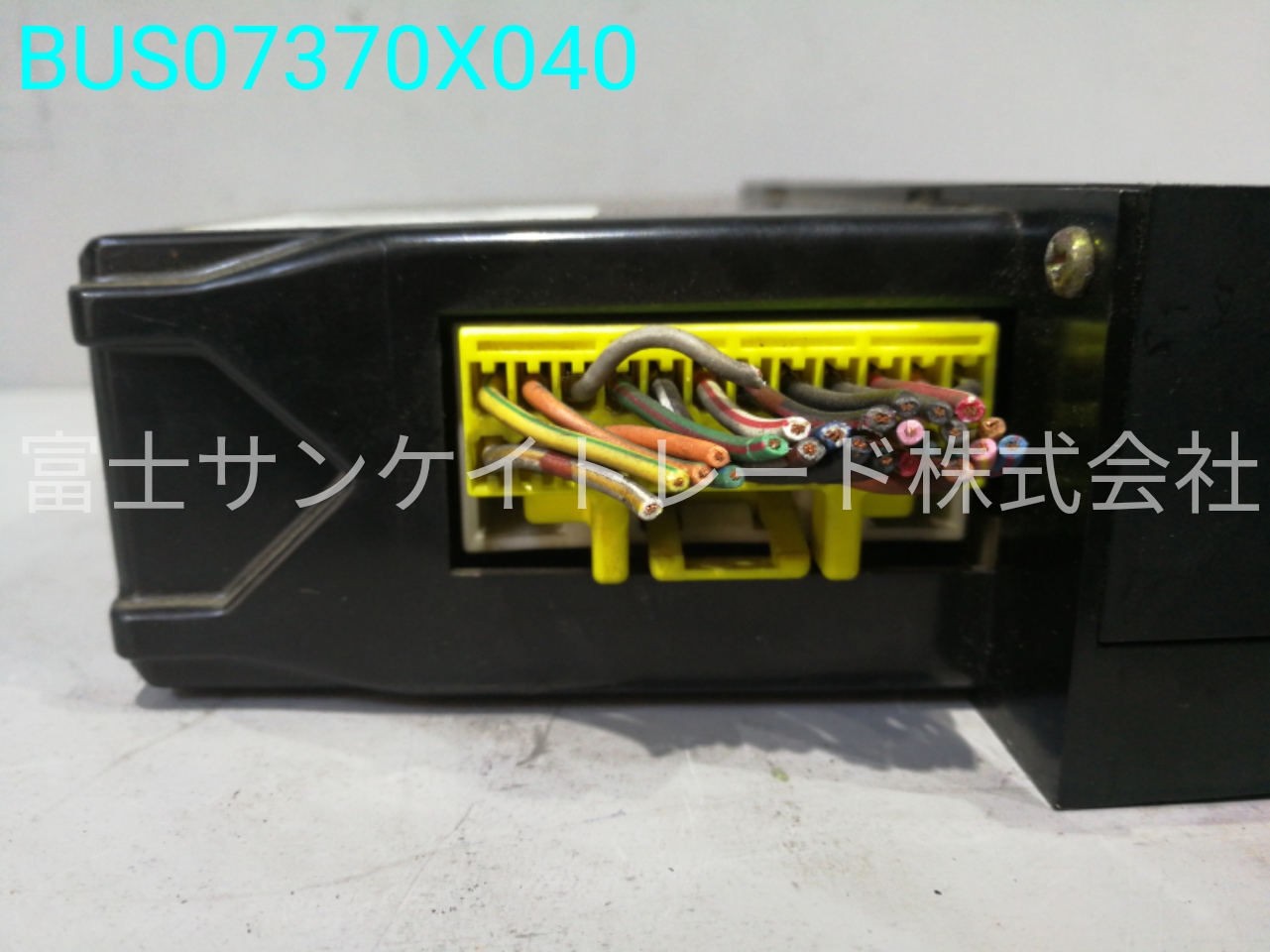 BUS07370X040