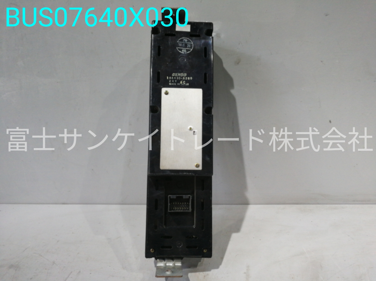 BUS07640X030