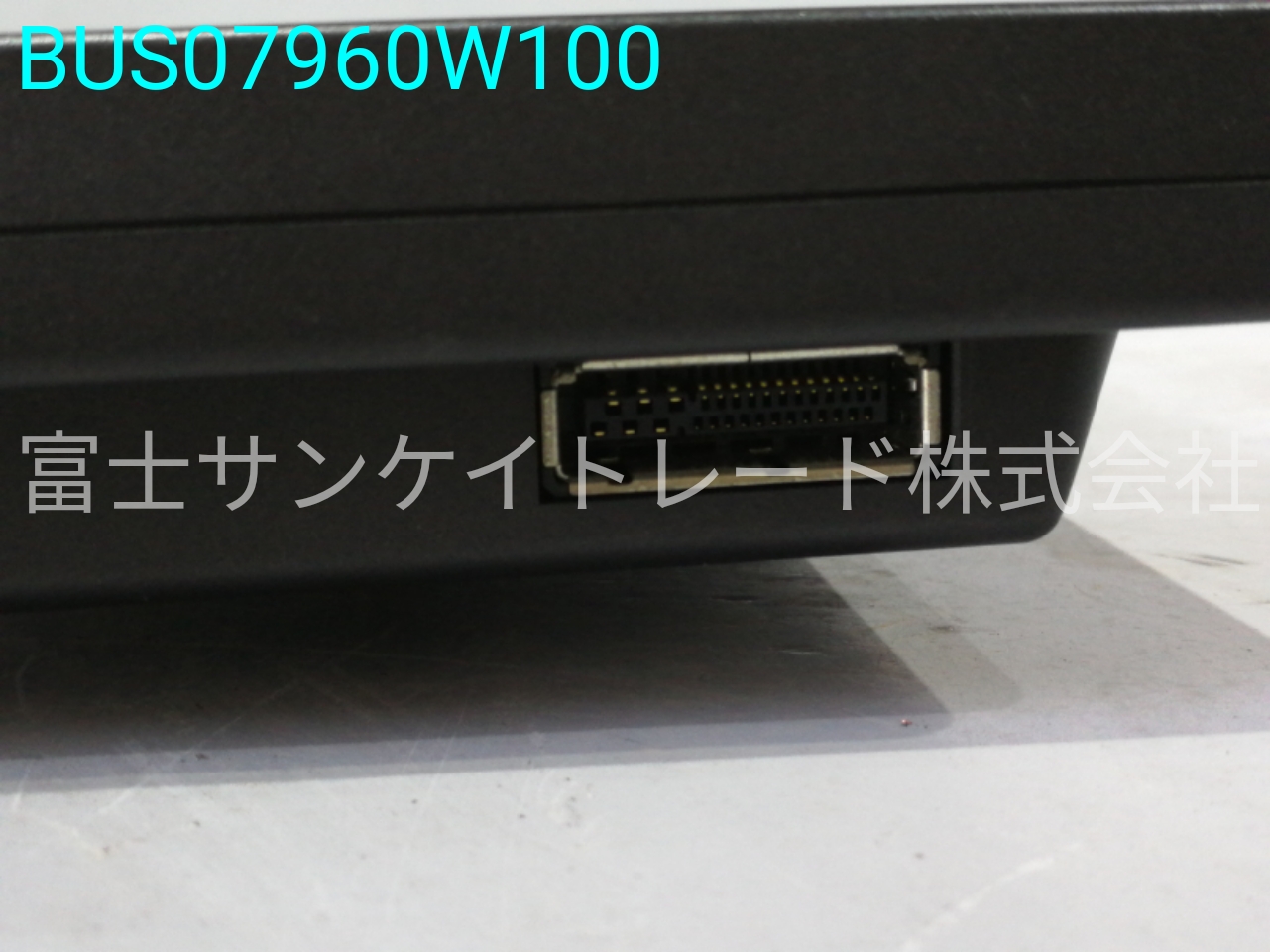 BUS07960W100