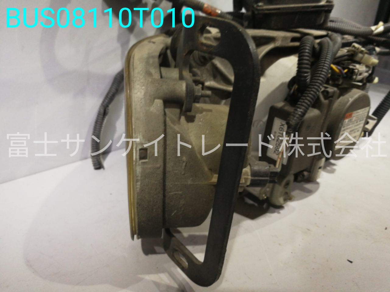 BUS08110T010