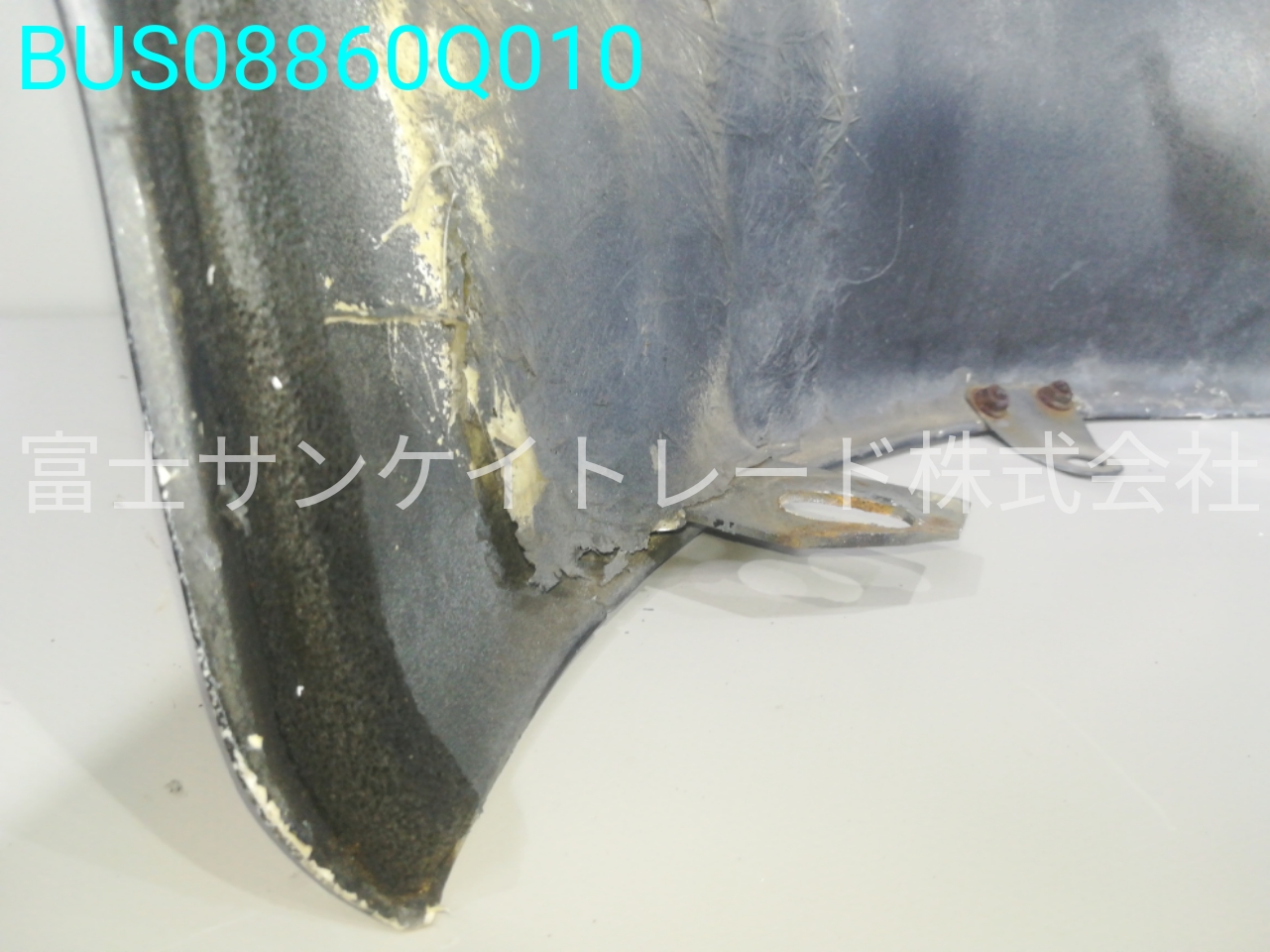 BUS08860Q010