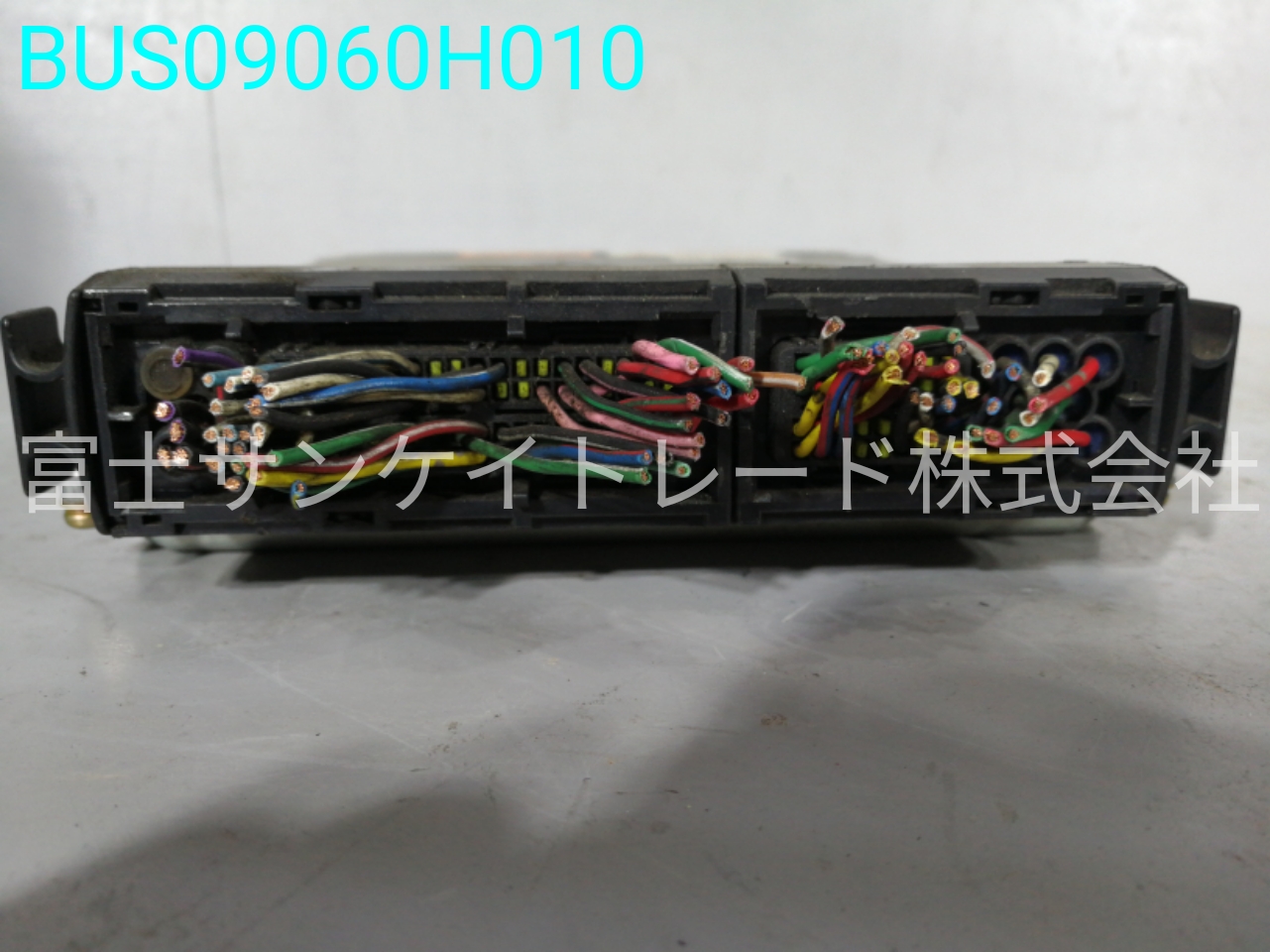 BUS09060H010