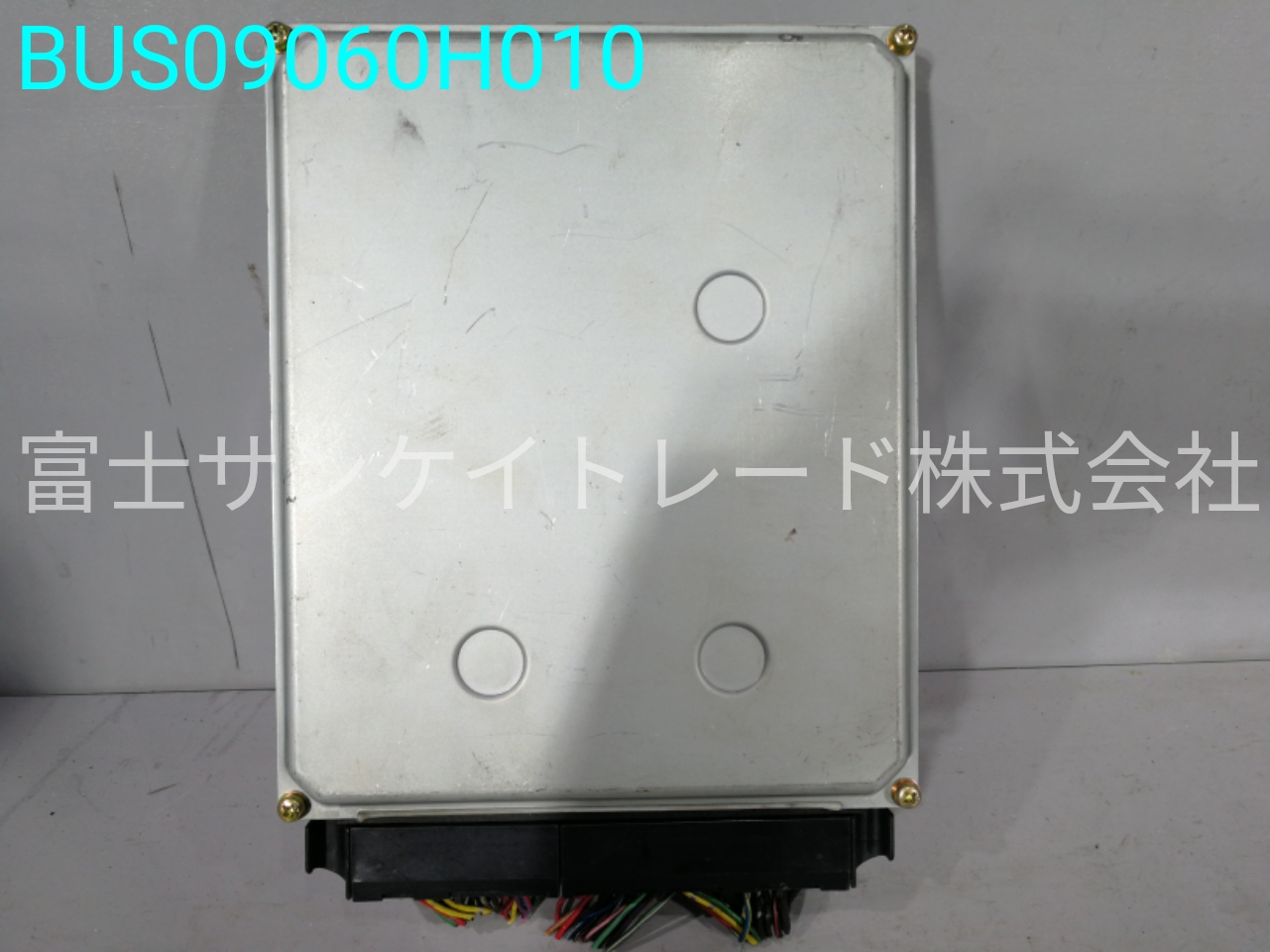 BUS09060H010