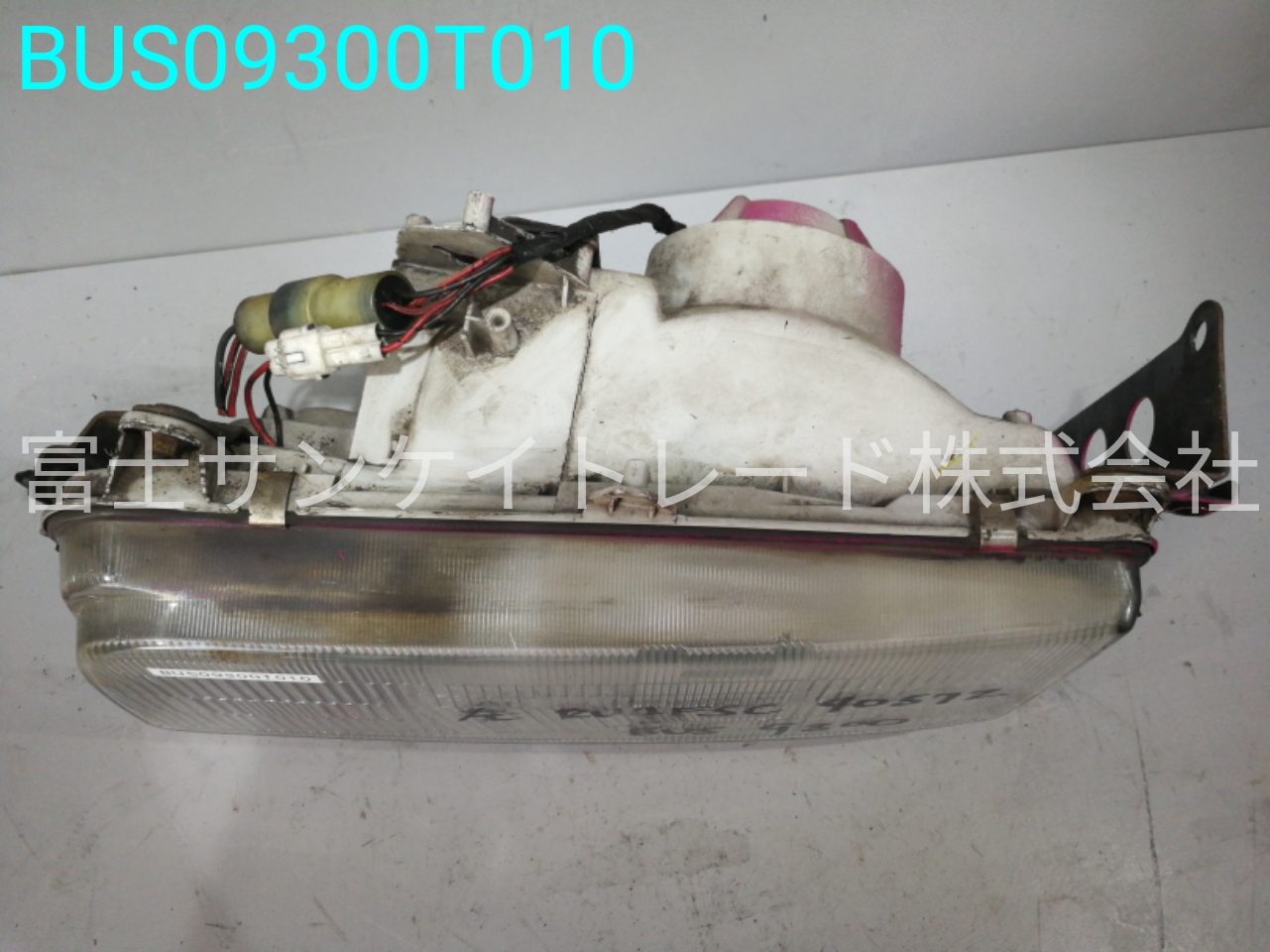 BUS09300T010