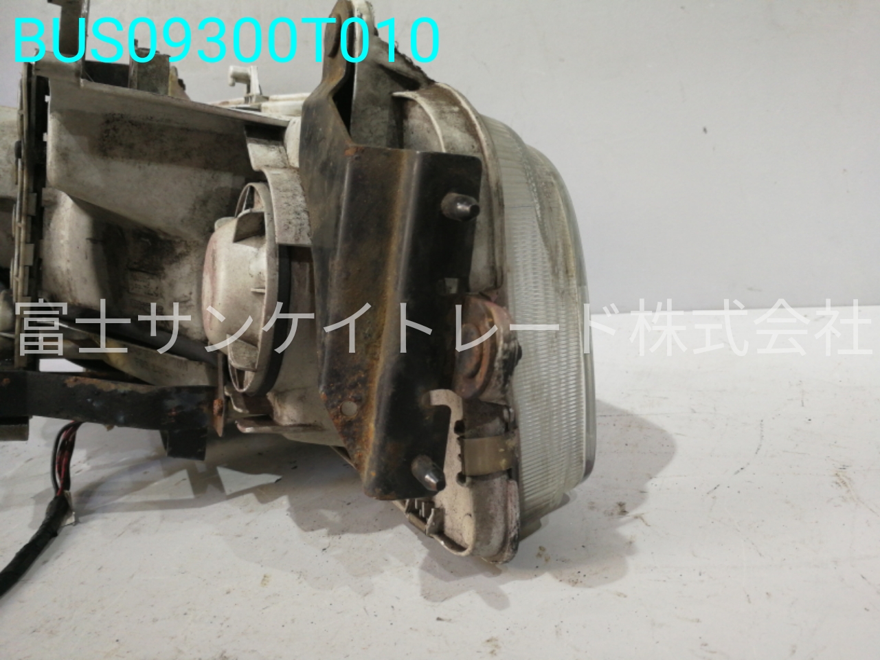 BUS09300T010