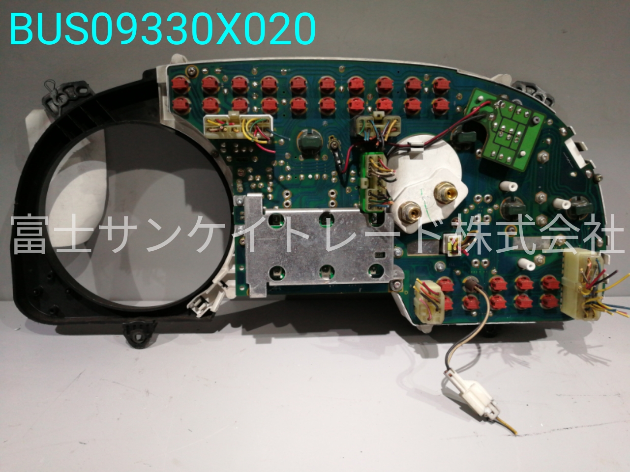 BUS09330X020