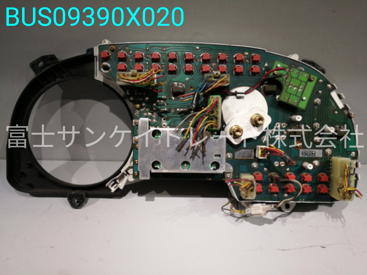 BUS09390X020