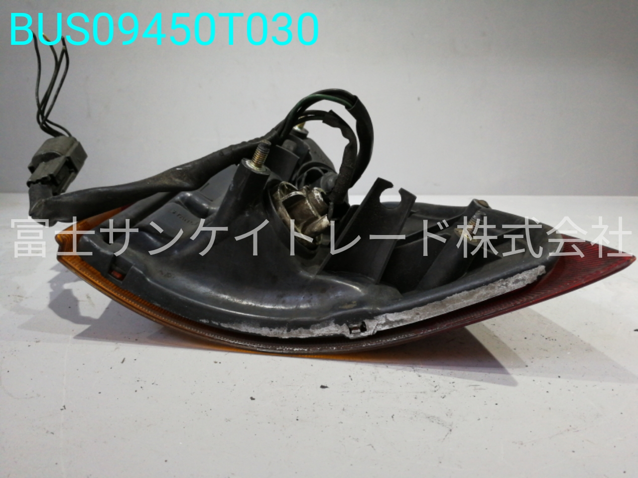 BUS09450T030