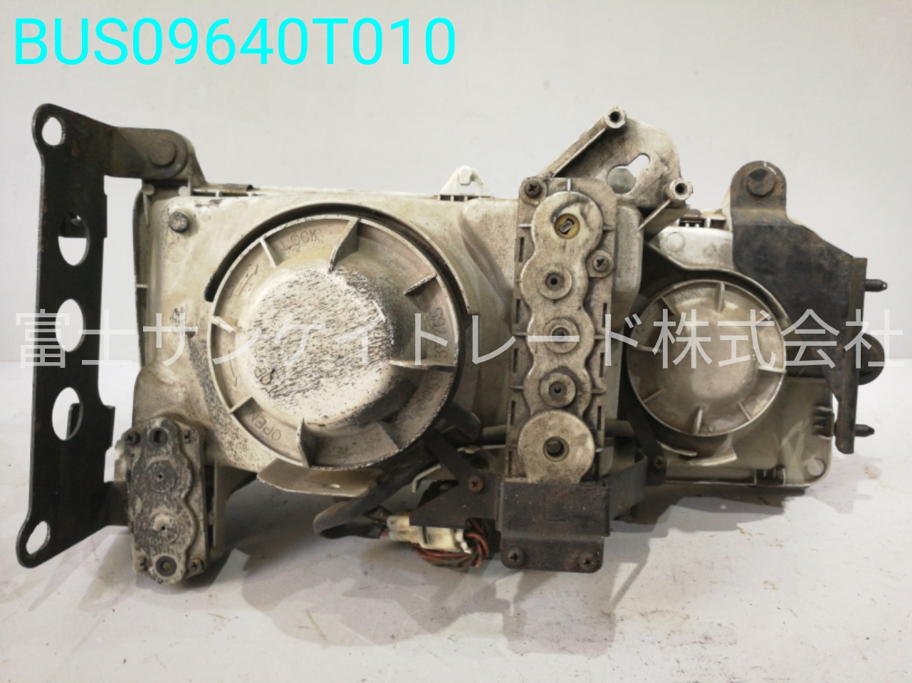 BUS09640T010