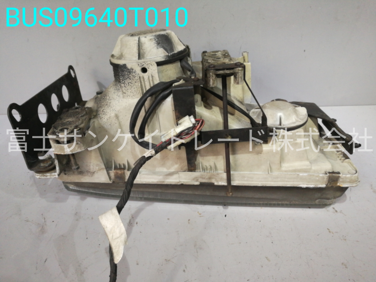 BUS09640T010