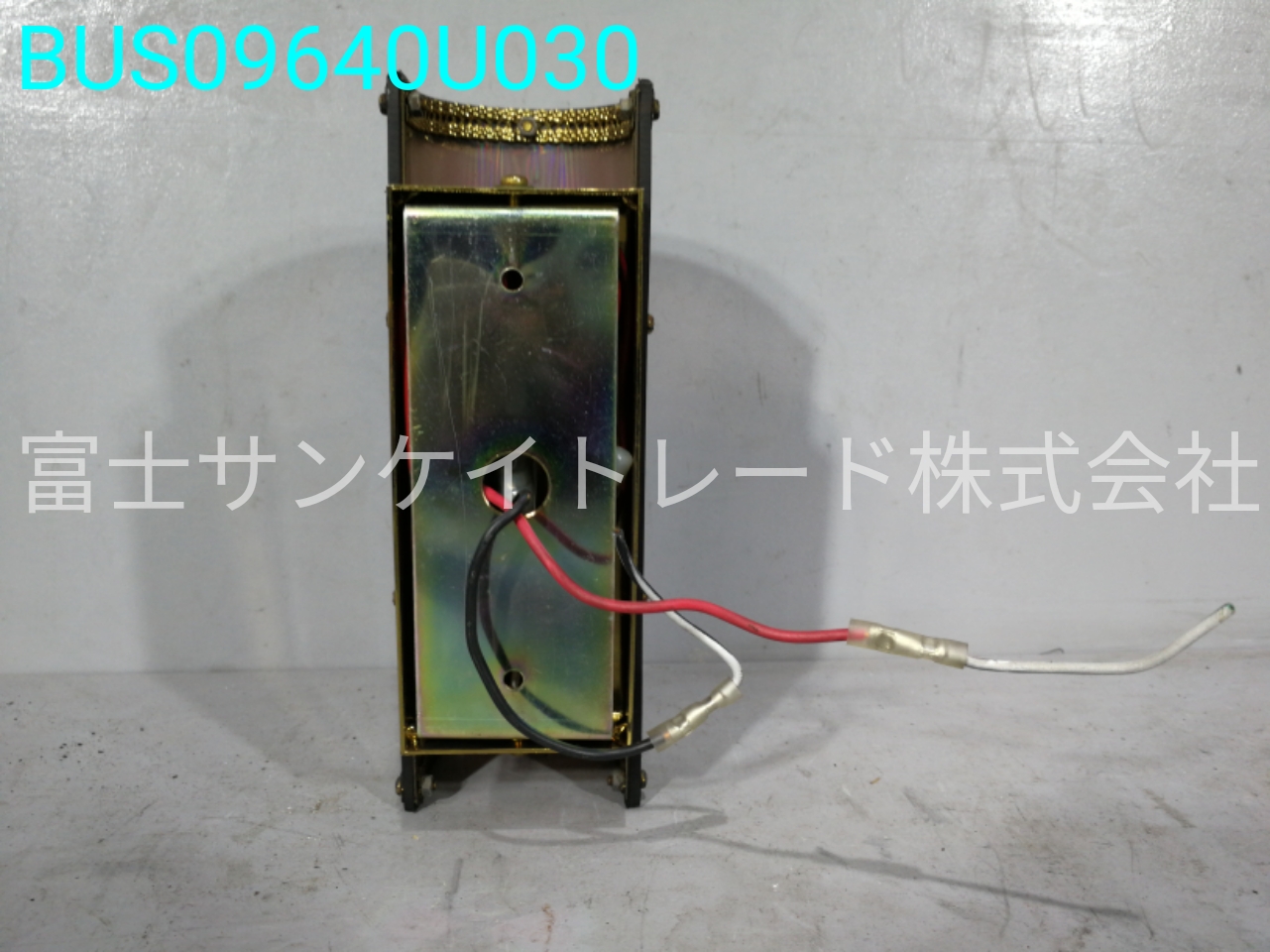 BUS09640U030