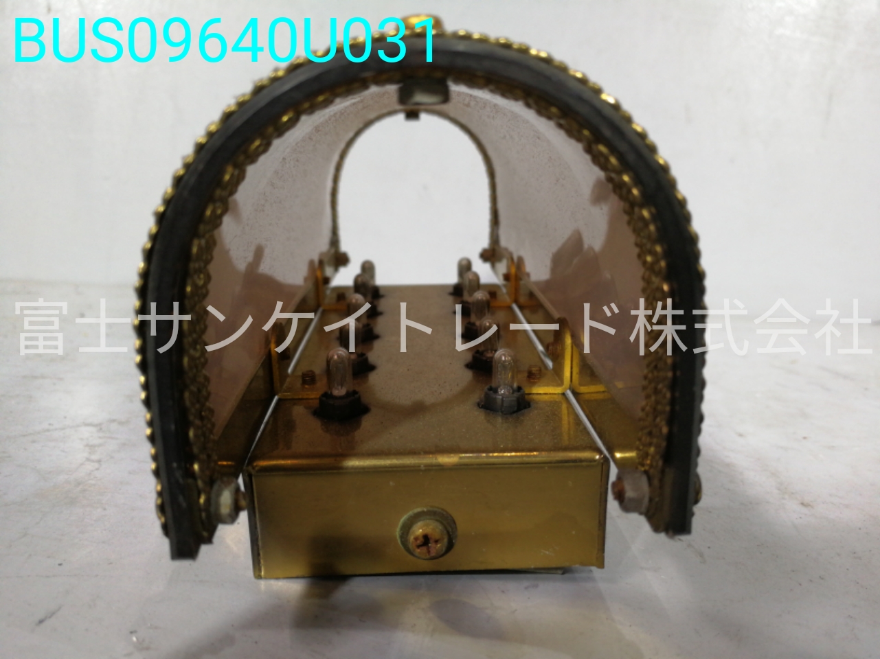 BUS09640U031