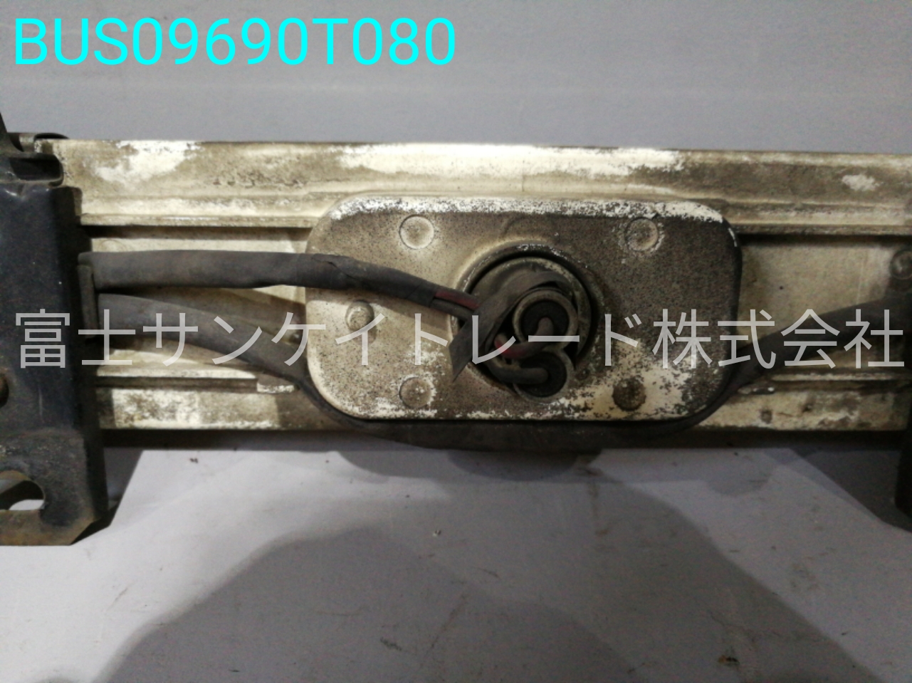 BUS09690T080