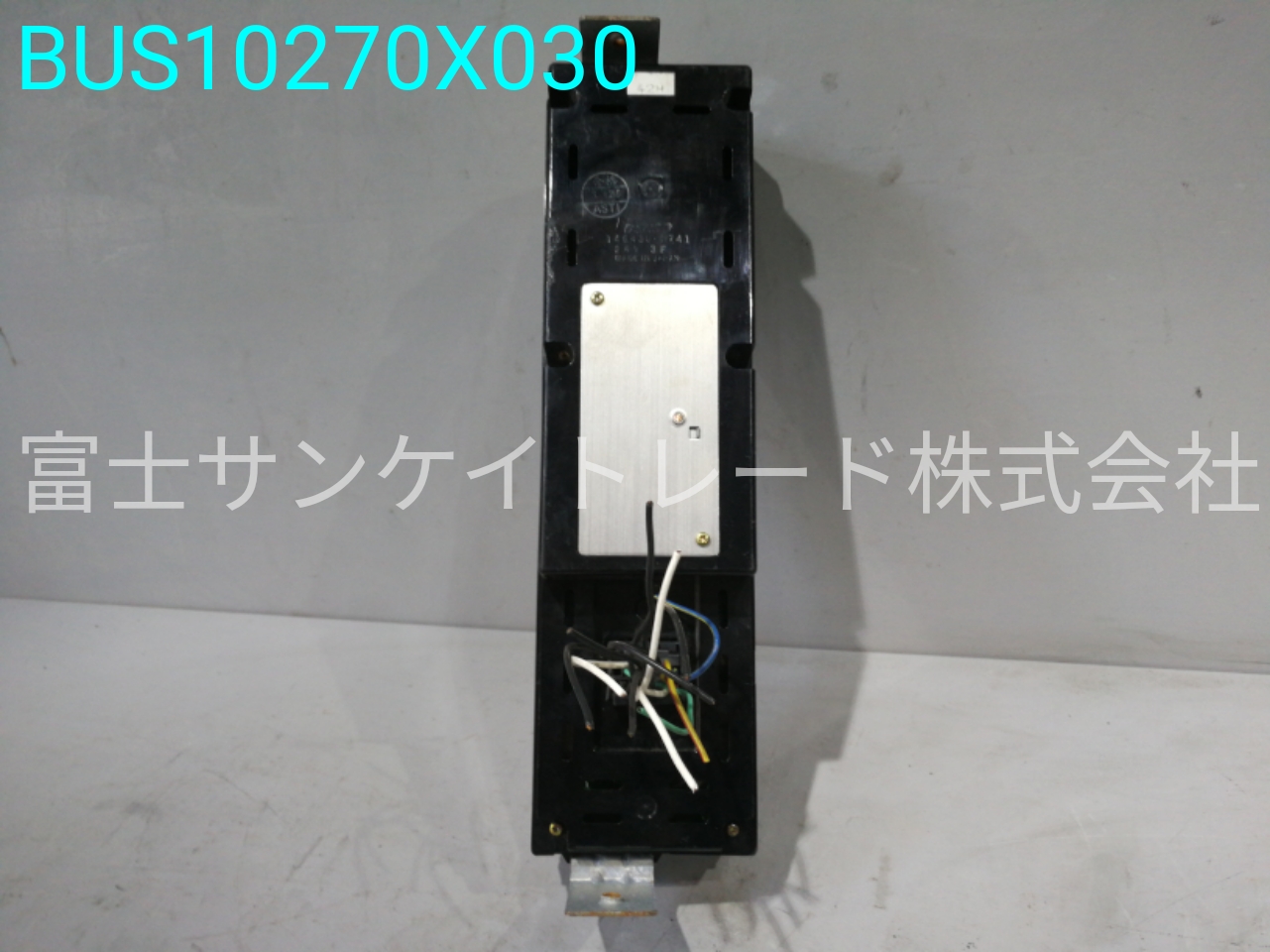 BUS10270X030