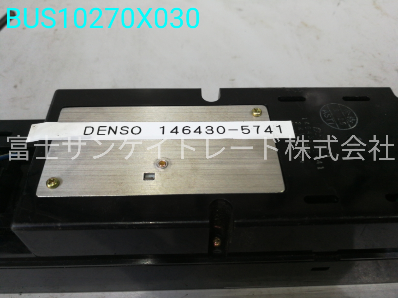BUS10270X030