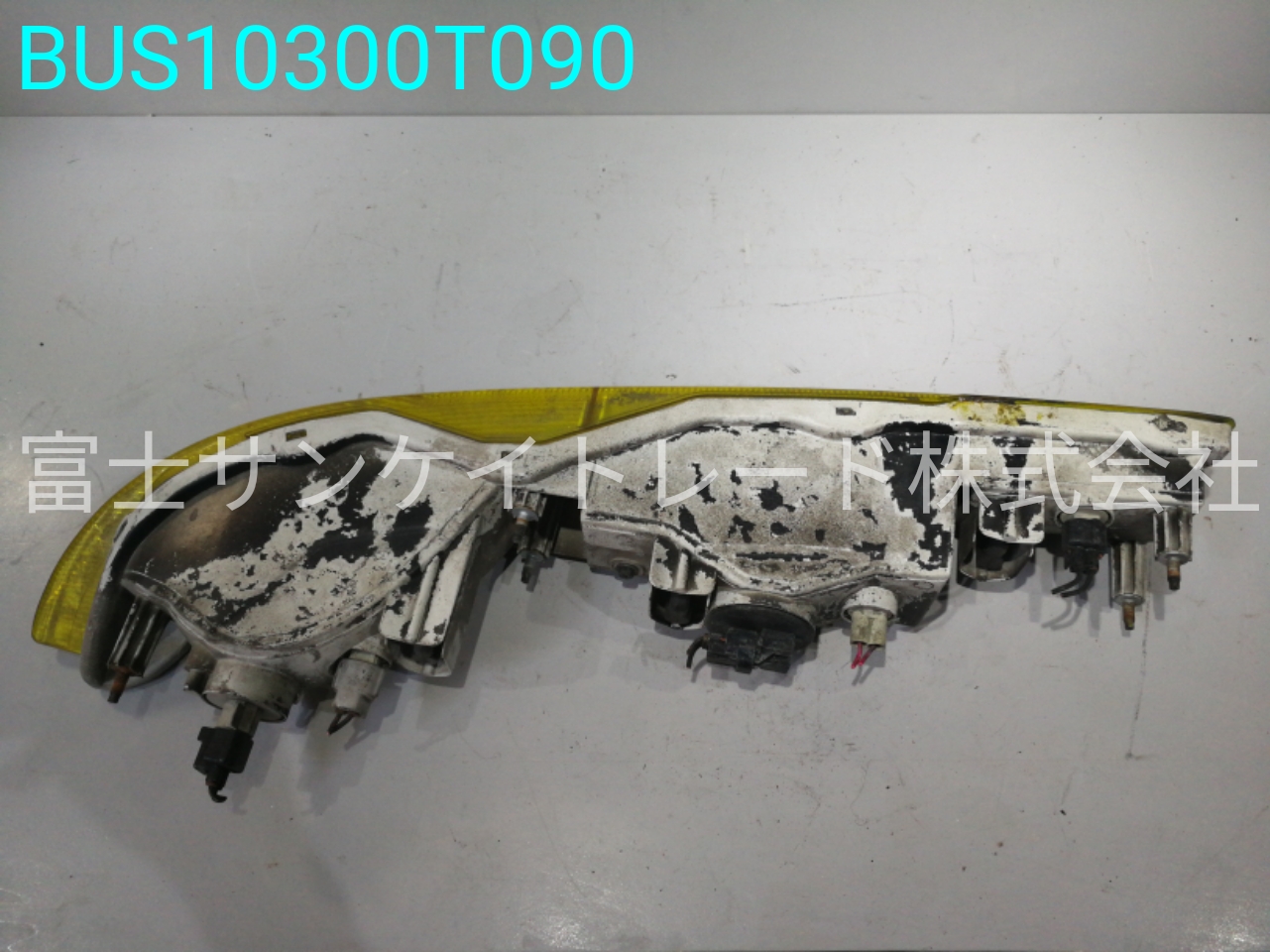 BUS10300T090