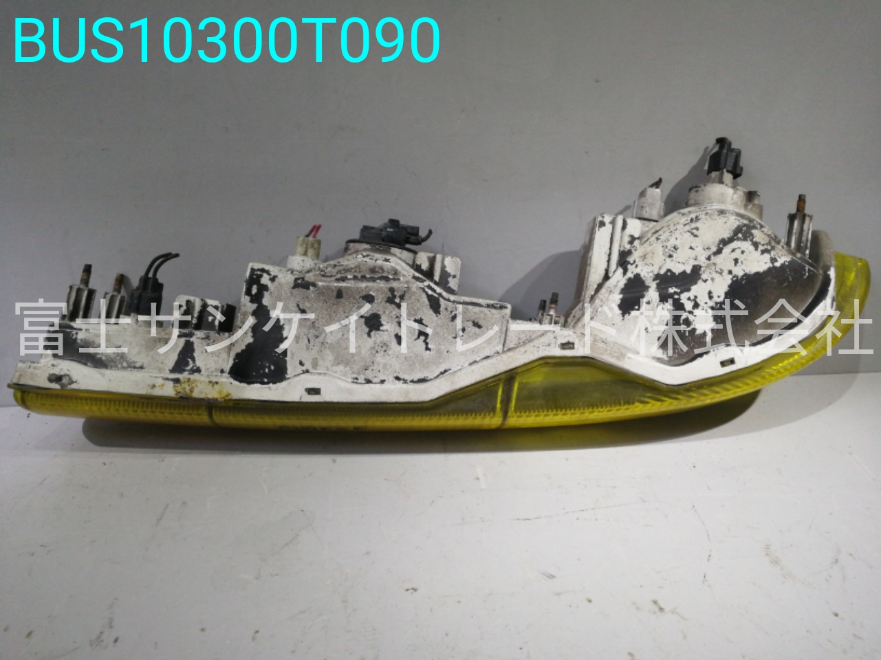 BUS10300T090