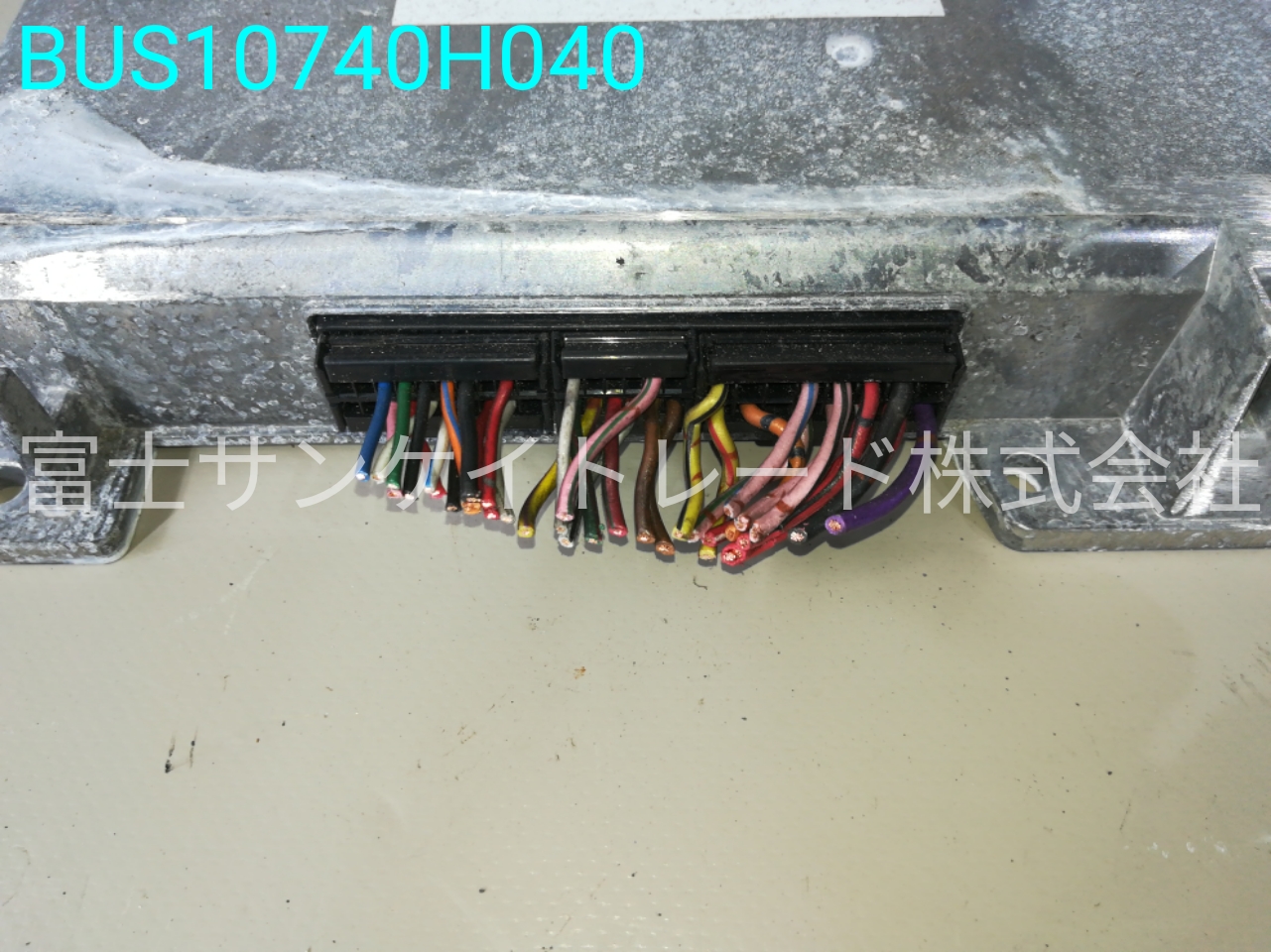 BUS10740H040