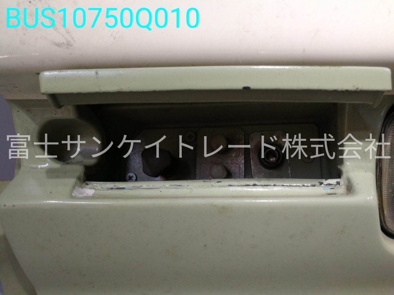 BUS10750Q010