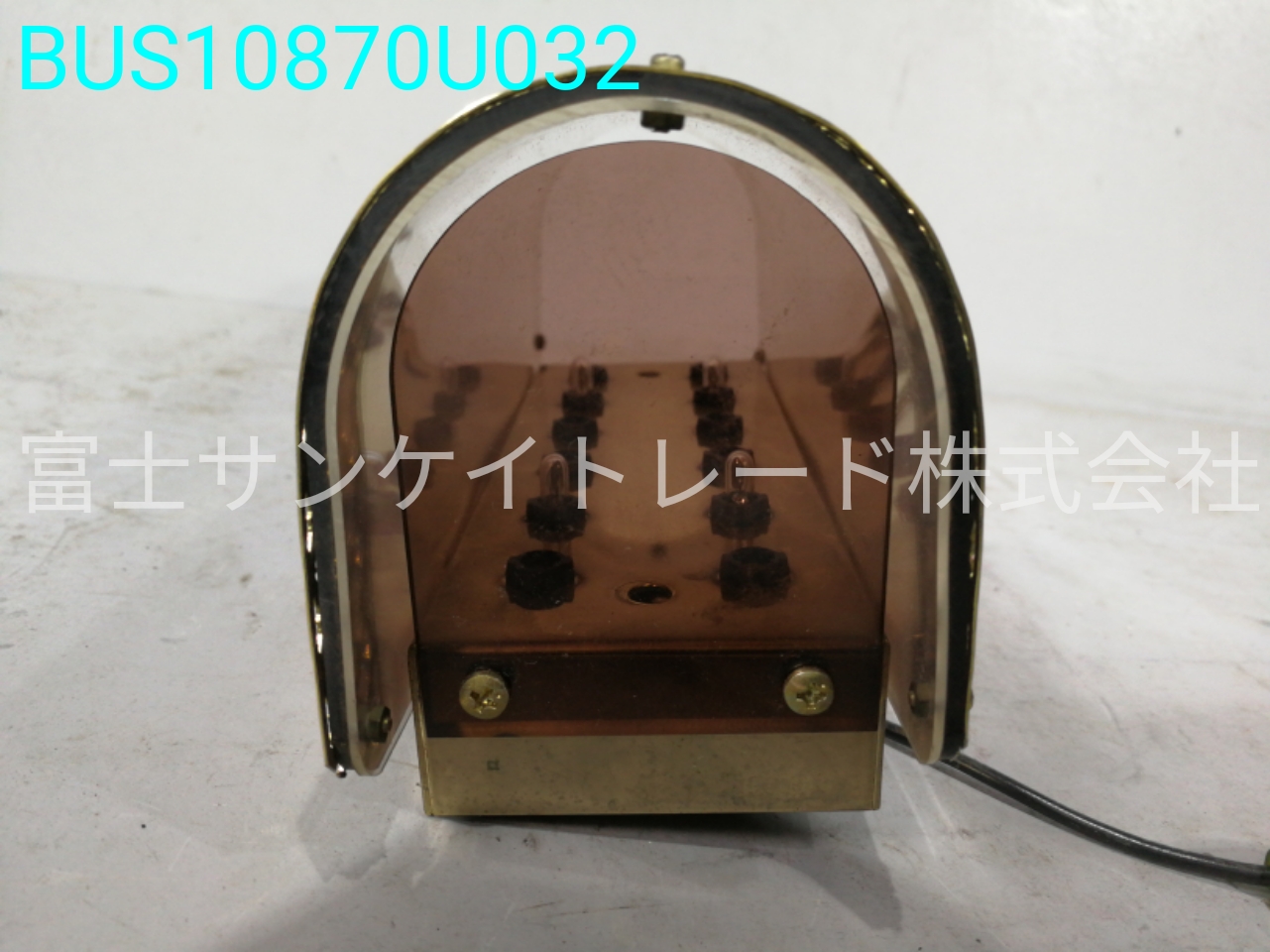 BUS10870U032