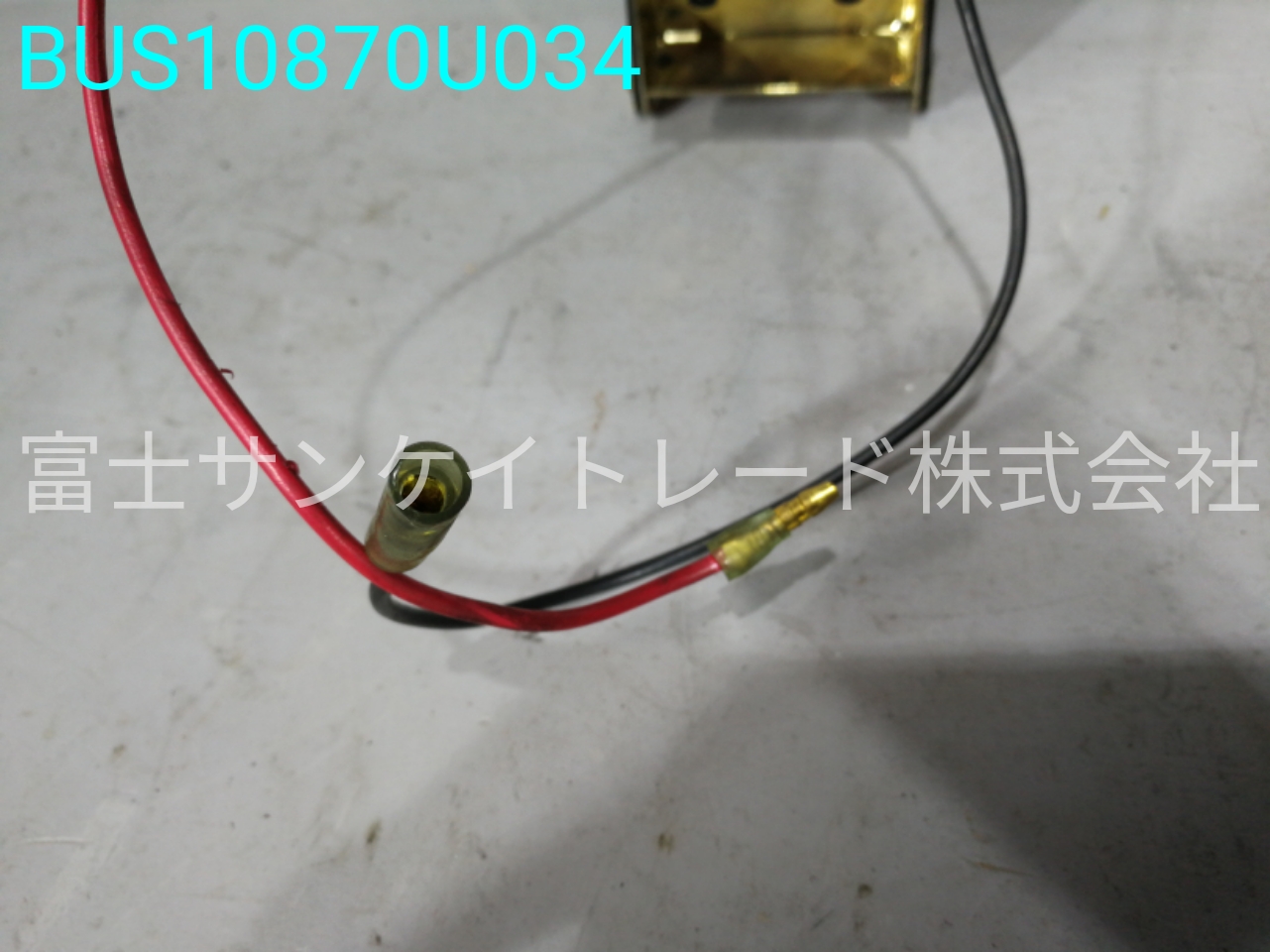 BUS10870U034