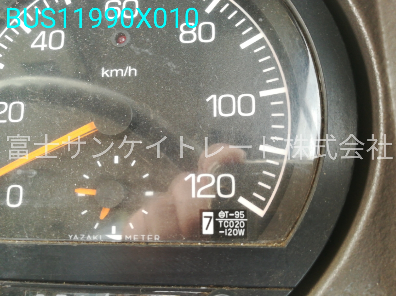 BUS11990X010