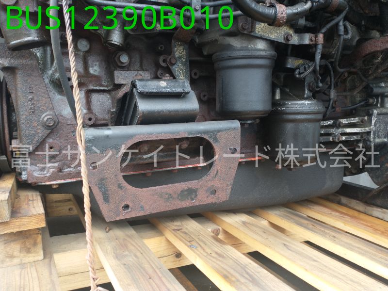 BUS12390B010