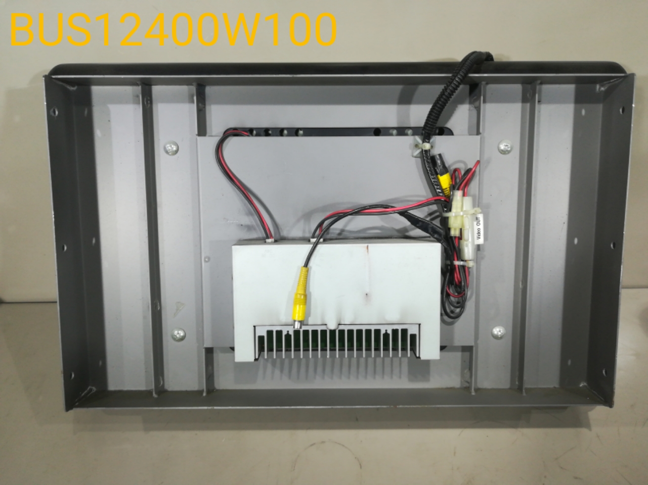 BUS12400W100