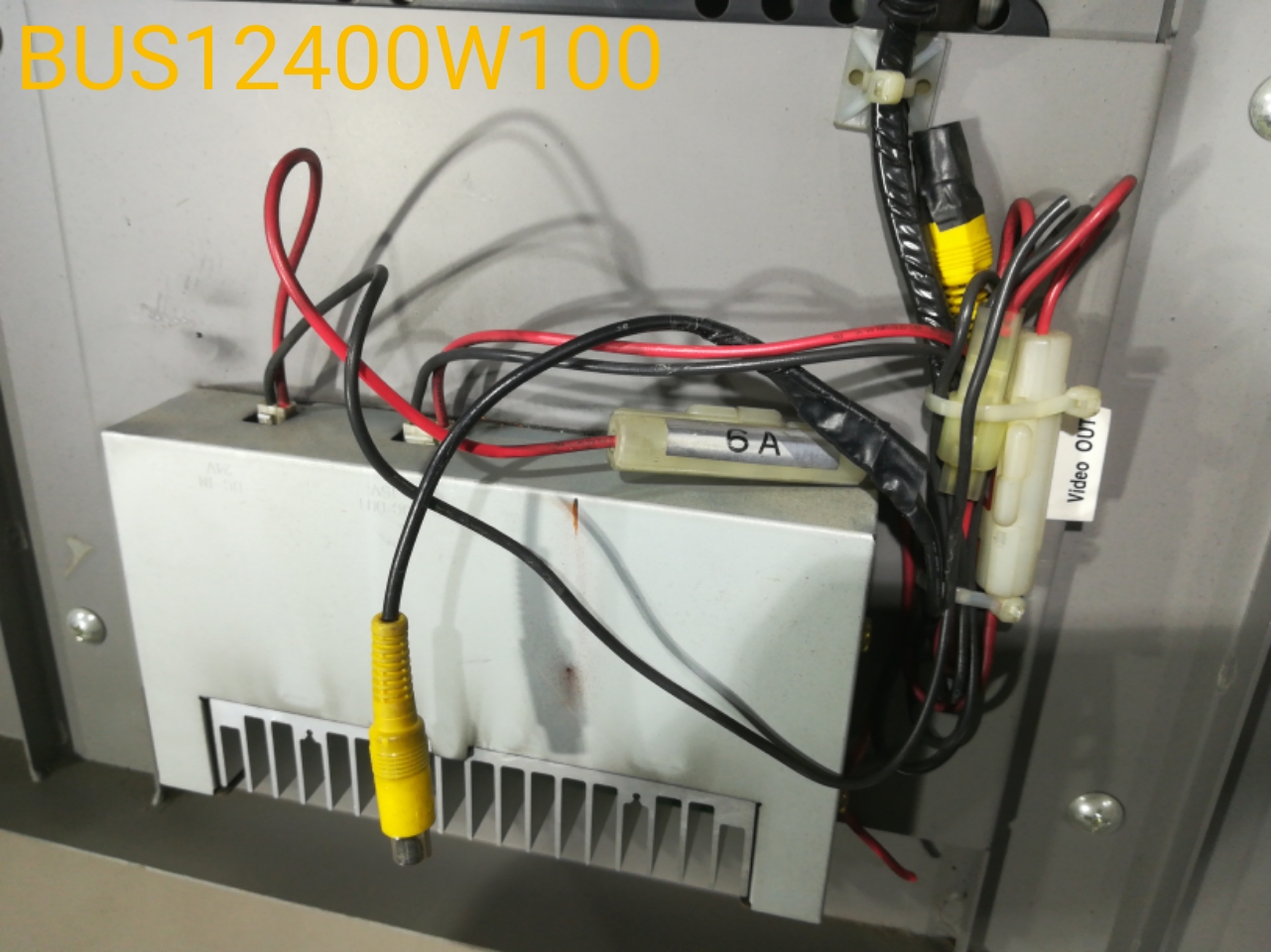 BUS12400W100