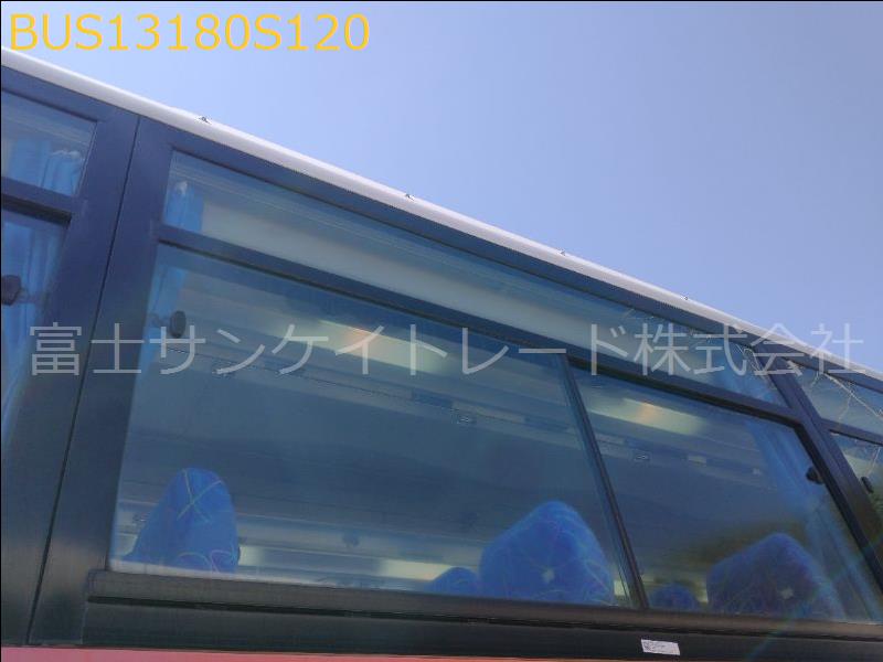 サイドガラス左２番目
