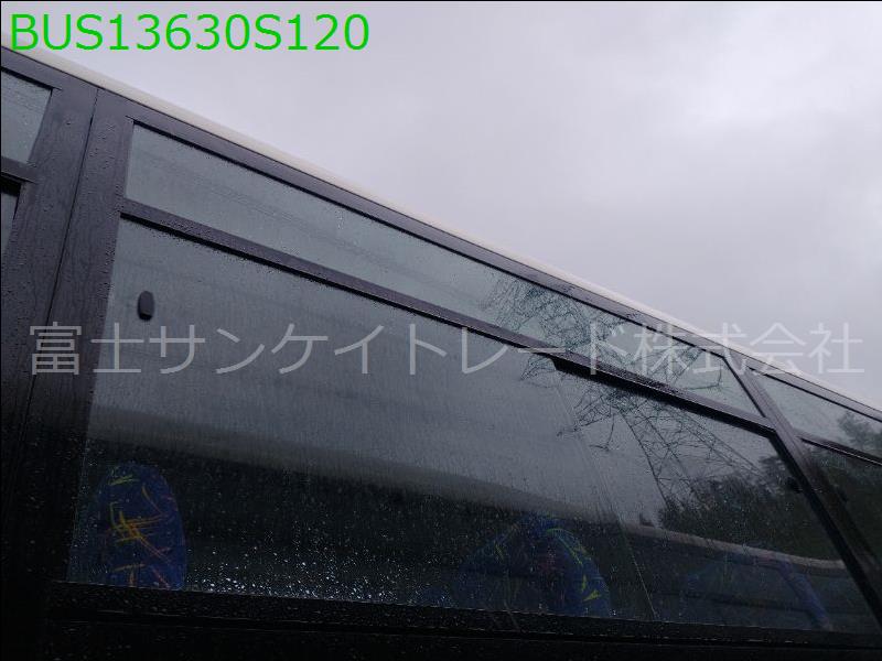 サイドガラス左２番目