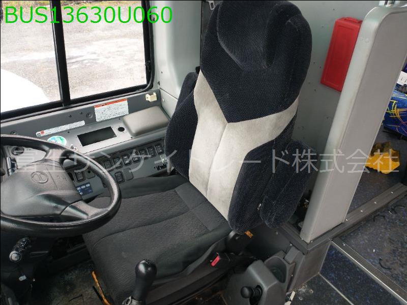 運転席シート
