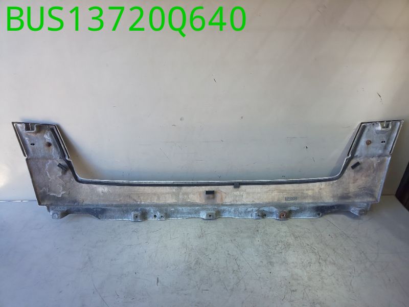 BUS13720Q640