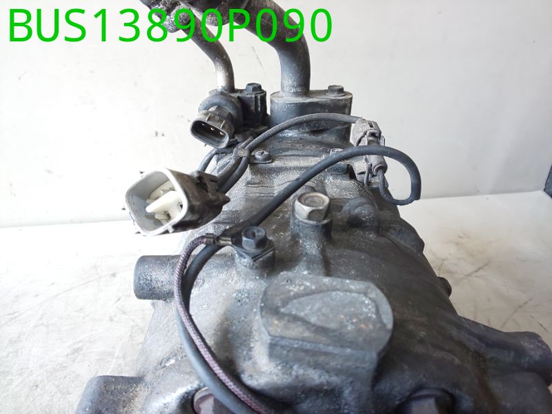 BUS13890P090