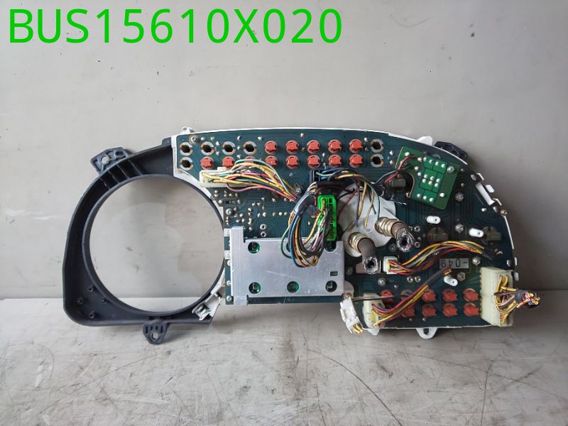 BUS15610X020